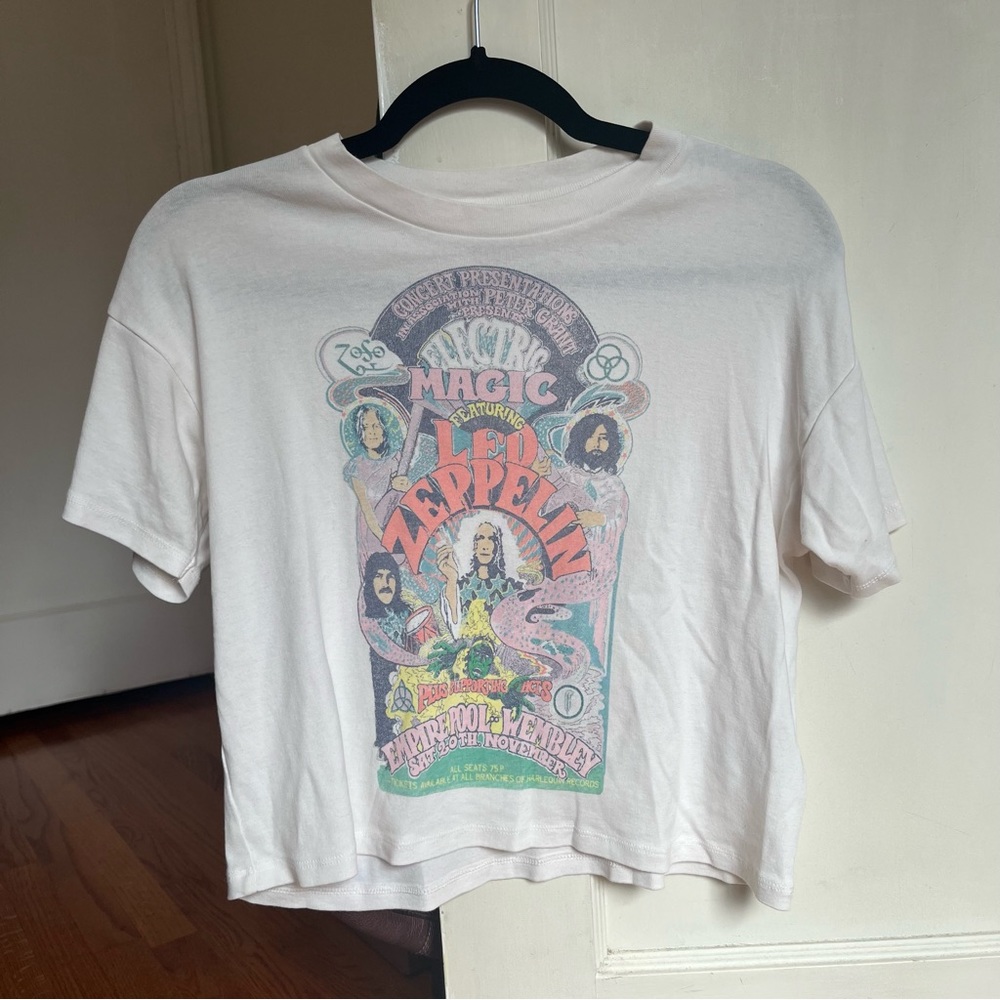 American Eagle Led Zeppelin shirt